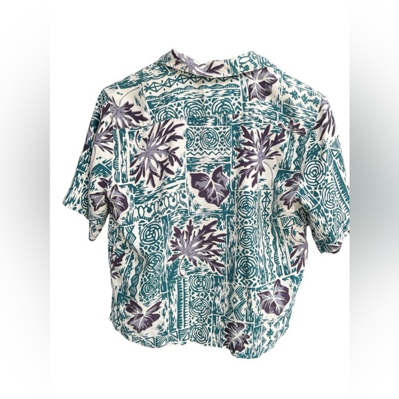 Tommy Bahama silk blue and purple floral button down blouse - Picture 3 of 3